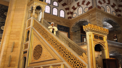 Cuma Hutbesi: Camiler ve Din Hizmetine Adanmış Ömürler
