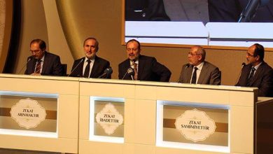 Diyanet İşleri Başkanı Görmez, Gaziantep'te 'Zekat' konulu panele katıldı