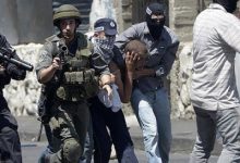 İsrail askerleri, Batı Şeria 15 Filistinliyi gözaltına aldı