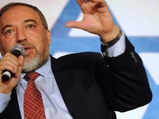 İsrail Dışişleri Bakanı: Arapların başları kesilmeli