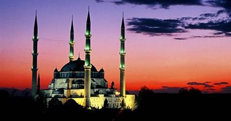 Kadın ve Cami