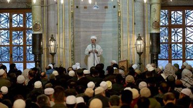 Diyanet İşleri Başkanı Görmez, Sultanahmet Camii’nde sabah namazı buluşmalarına katıldı