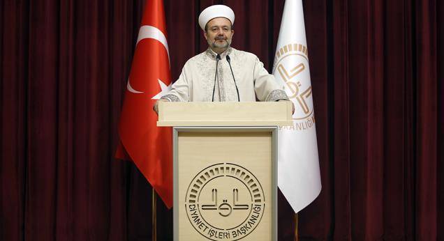 Diyanet İşleri Başkanı Görmez, üniversite camilerinde görev yapan din görevlileriyle buluştu