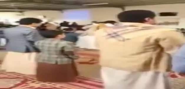 Yemen'deki cami saldırısı kamerada